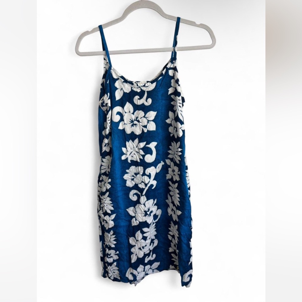 Fashion Fantasy Hawaiian Blue and White Dress